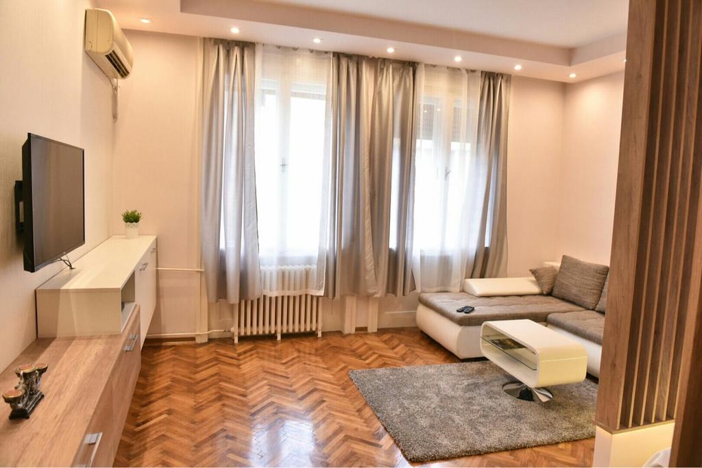 Bojan Central Apartment Novi Sad Exteriér fotografie